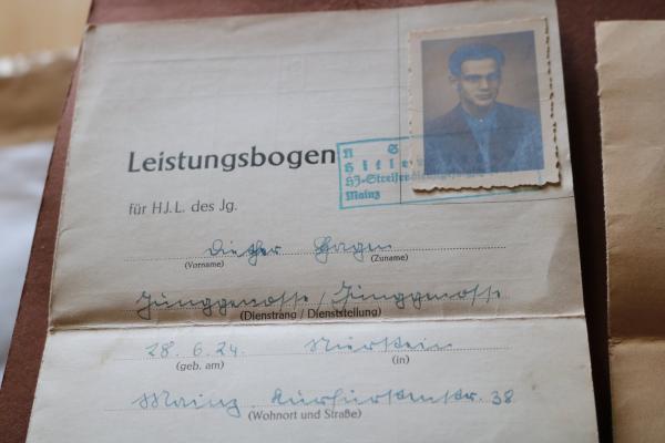 Leistungsbogen und Leistungskarte für Erwerb des K-Scheins der Hitler-Jugend  Mainz 1940